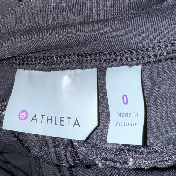 ATHLETA Black / Black Highline Hybrid Summiter Tight size 0 - Picture 4 of 5